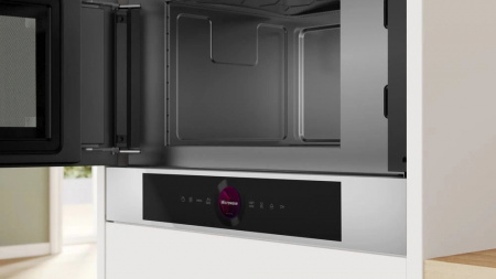 Встраиваемая микроволновая печь BOSCH BFL7221W1 белый (21л.)